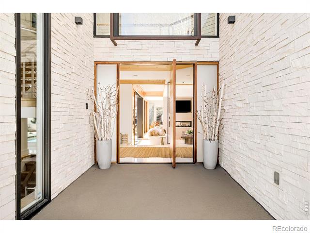 35 Dahlia Street