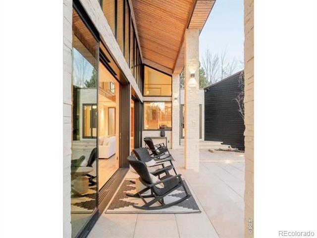 35 Dahlia Street