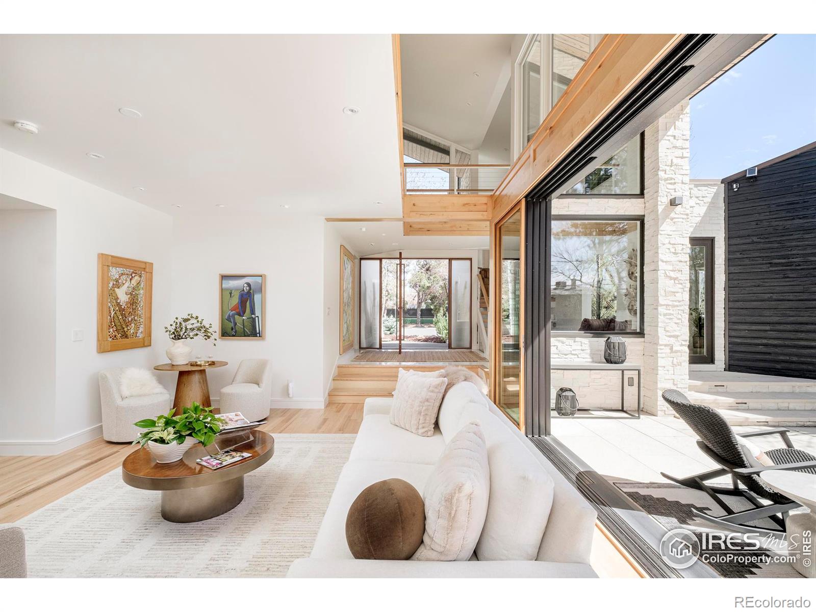 35 Dahlia Street
