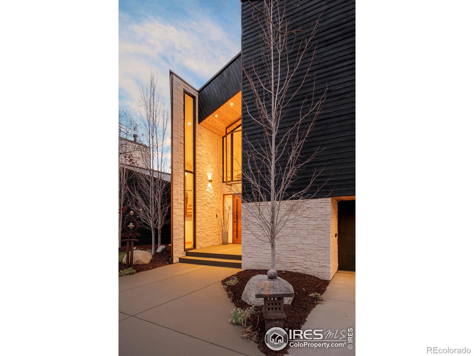 35 Dahlia Street