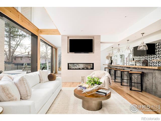 35 Dahlia Street