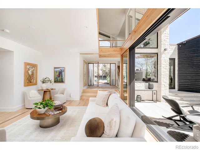 35 Dahlia Street