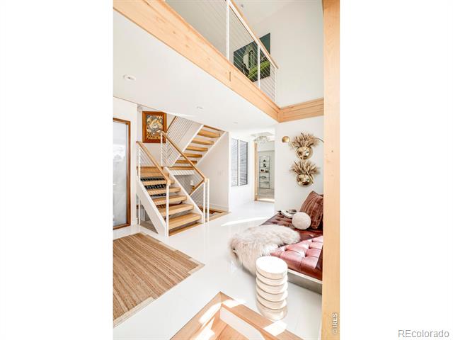 35 Dahlia Street