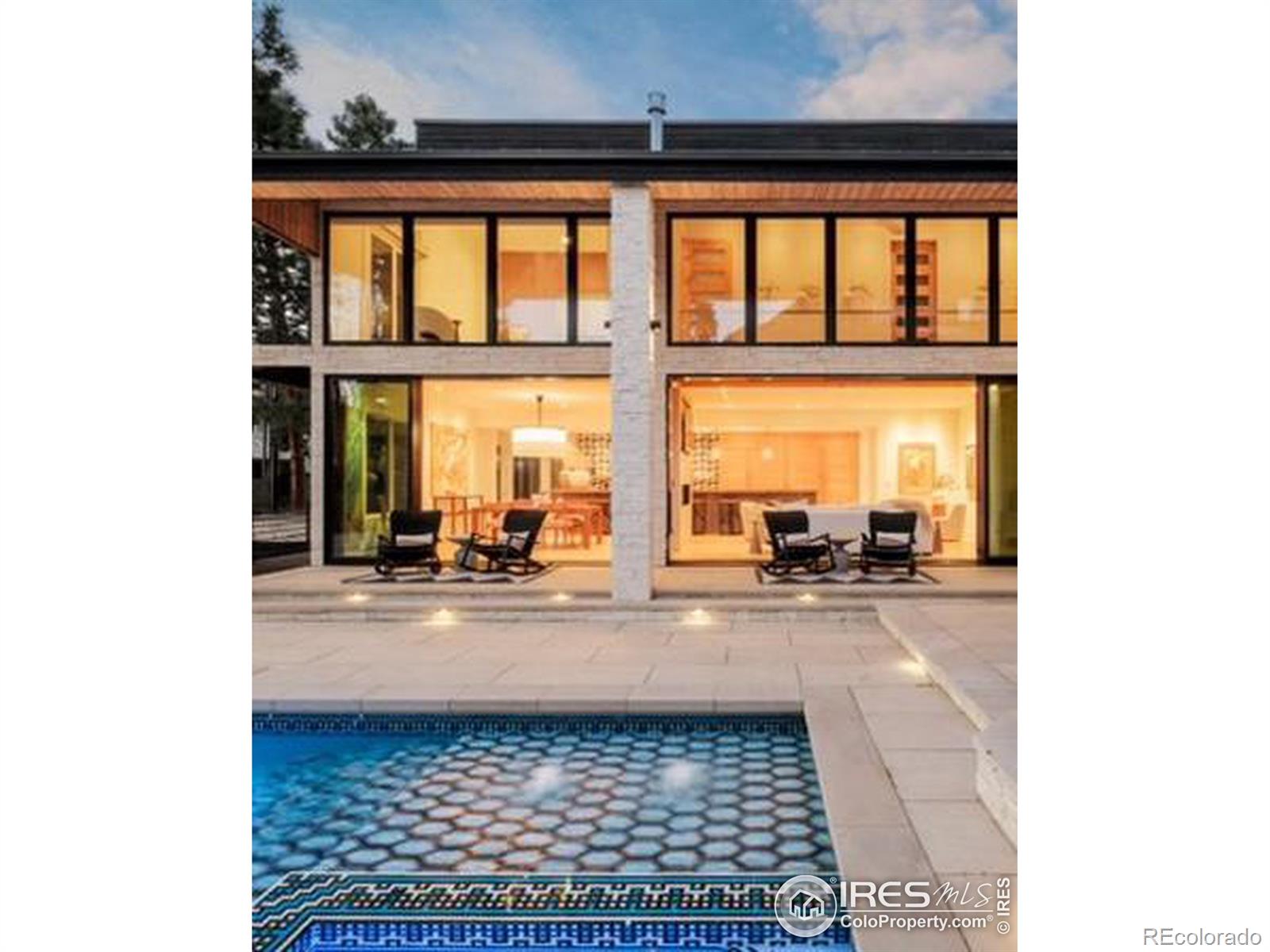 35 Dahlia Street