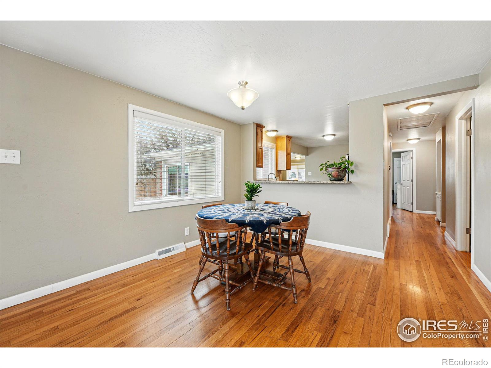 1185 W Midway Boulevard
