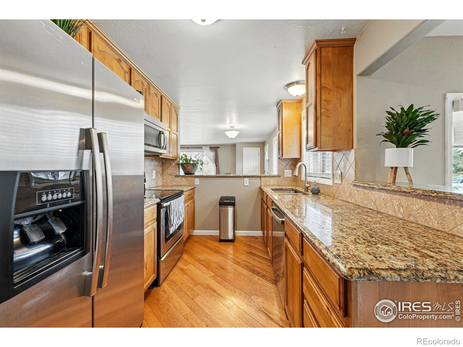1185 W Midway Boulevard