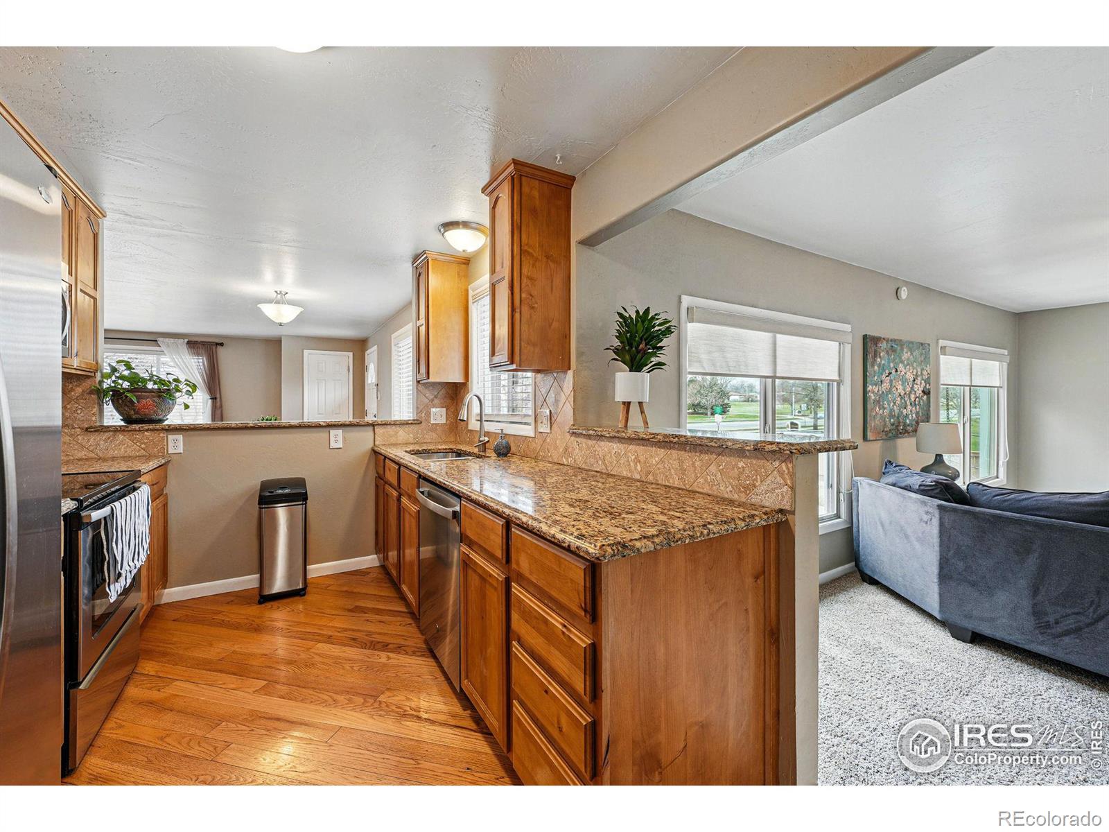 1185 W Midway Boulevard
