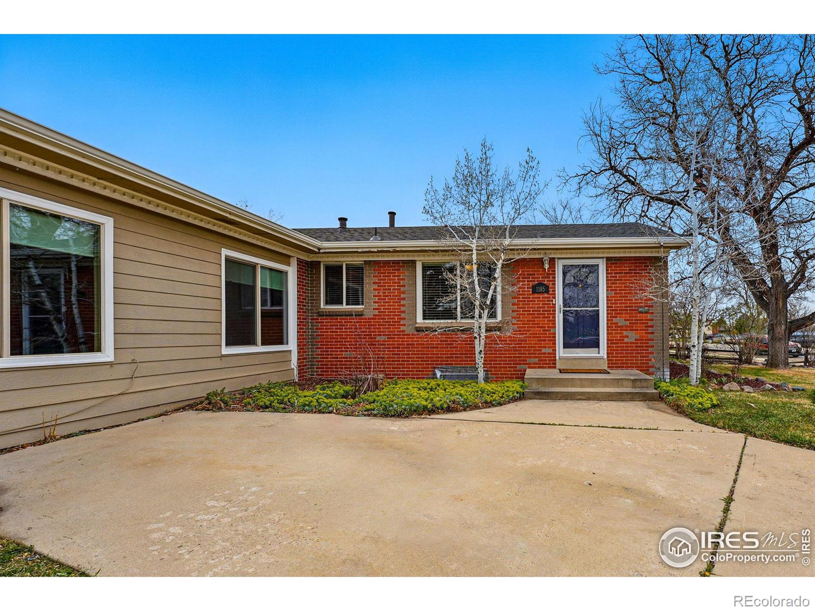 1185 W Midway Boulevard