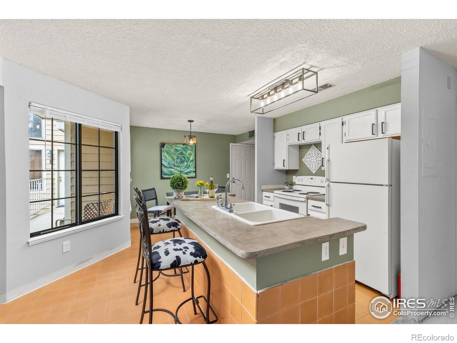 4725 Spine Road Unit: E