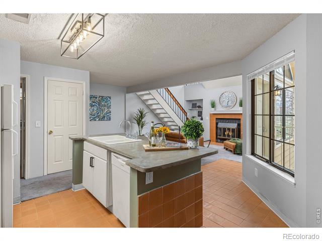 4725 Spine Road Unit: E