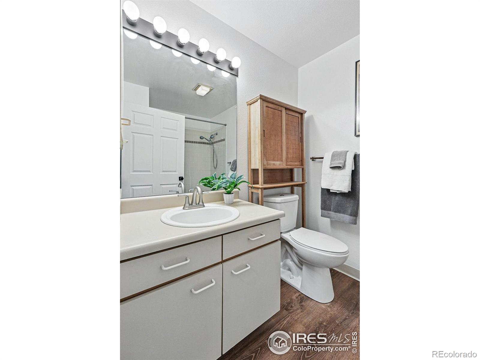 2727 Folsom Street Unit: 228