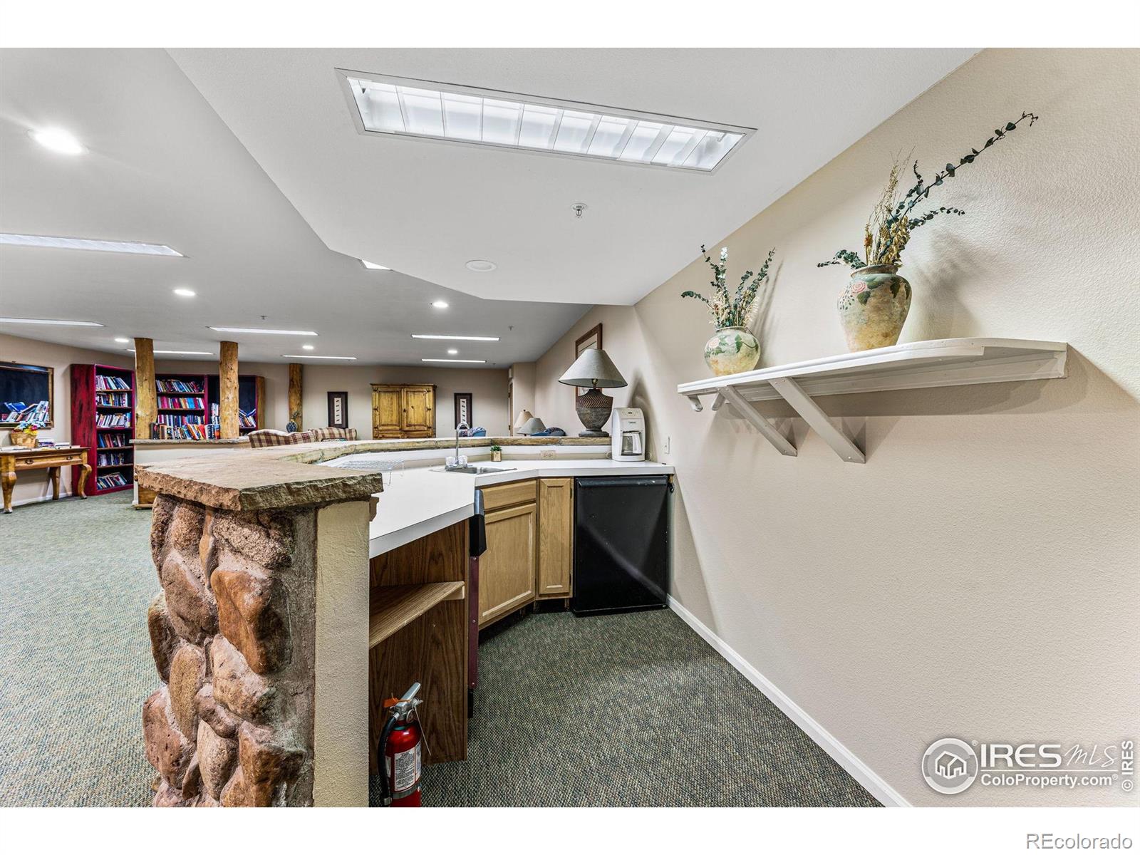 2727 Folsom Street Unit: 228