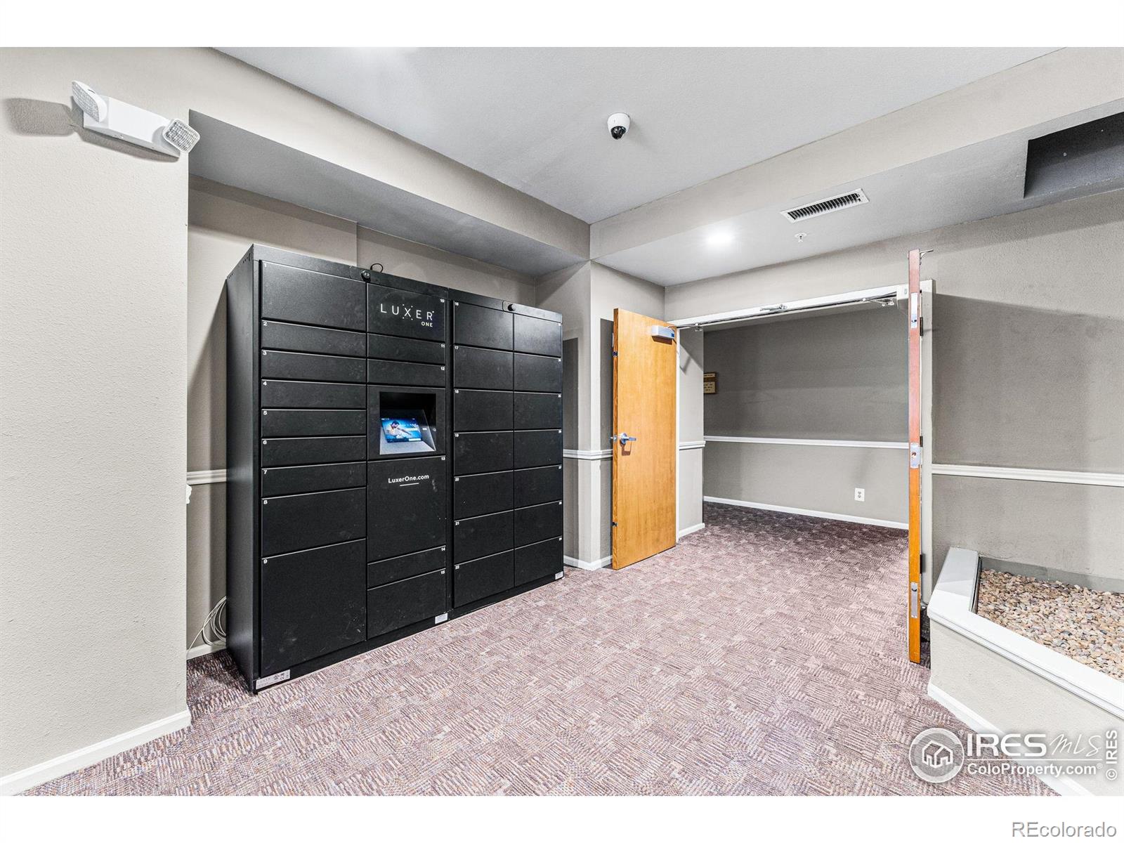 2727 Folsom Street Unit: 228
