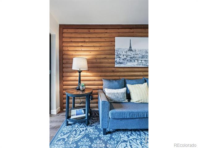 2727 Folsom Street Unit: 228