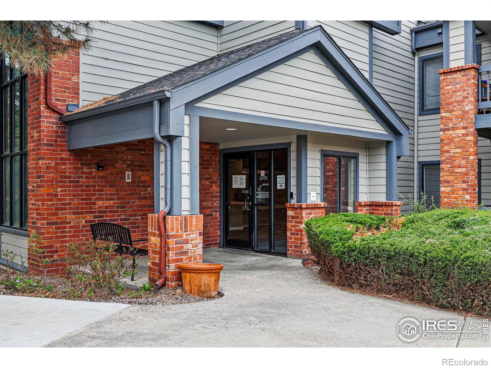 2727 Folsom Street Unit: 228