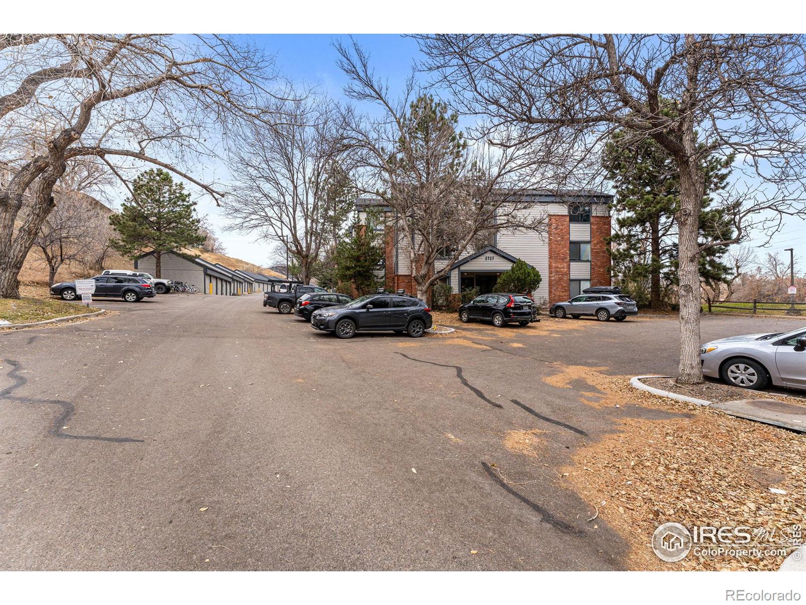 2727 Folsom Street Unit: 228