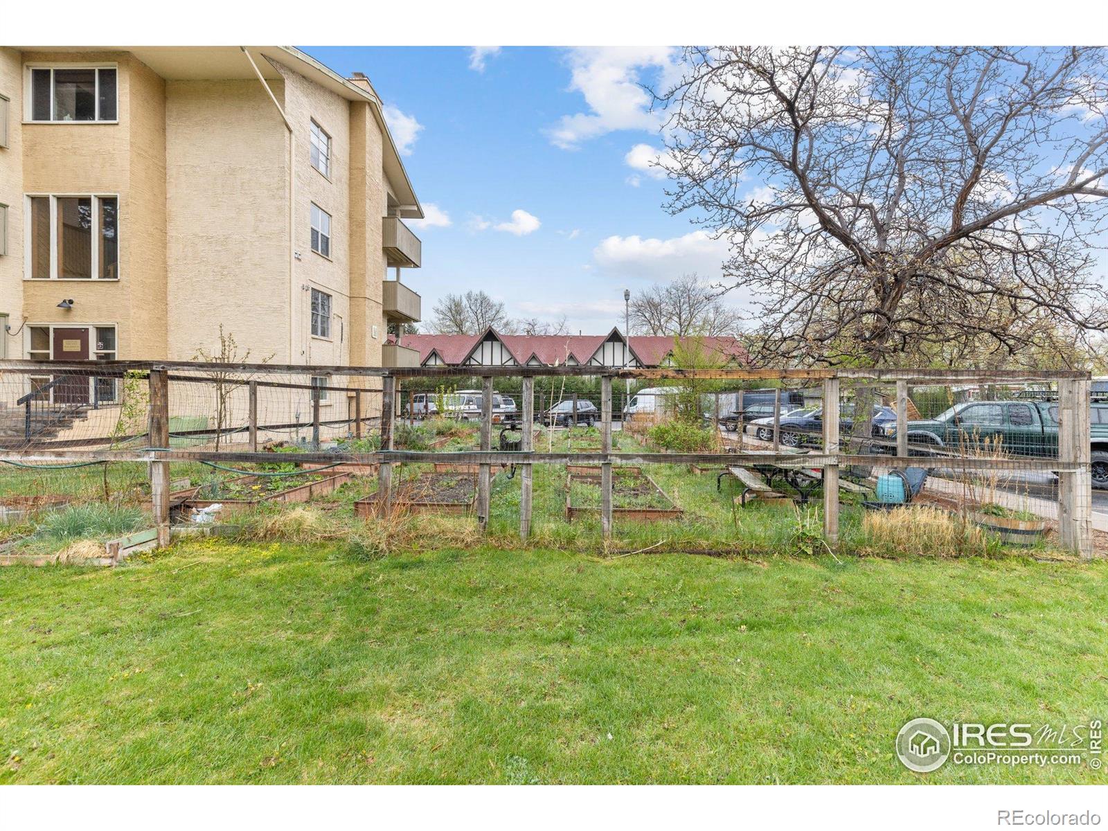 3030 Oneal Parkway Unit: 18