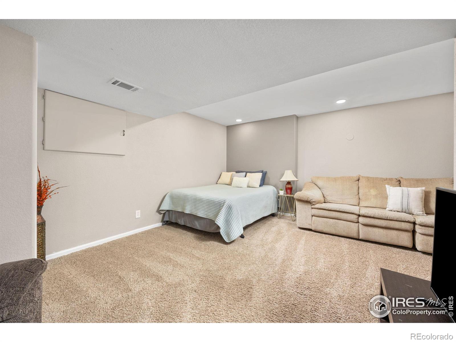 13311 Pearl Circle