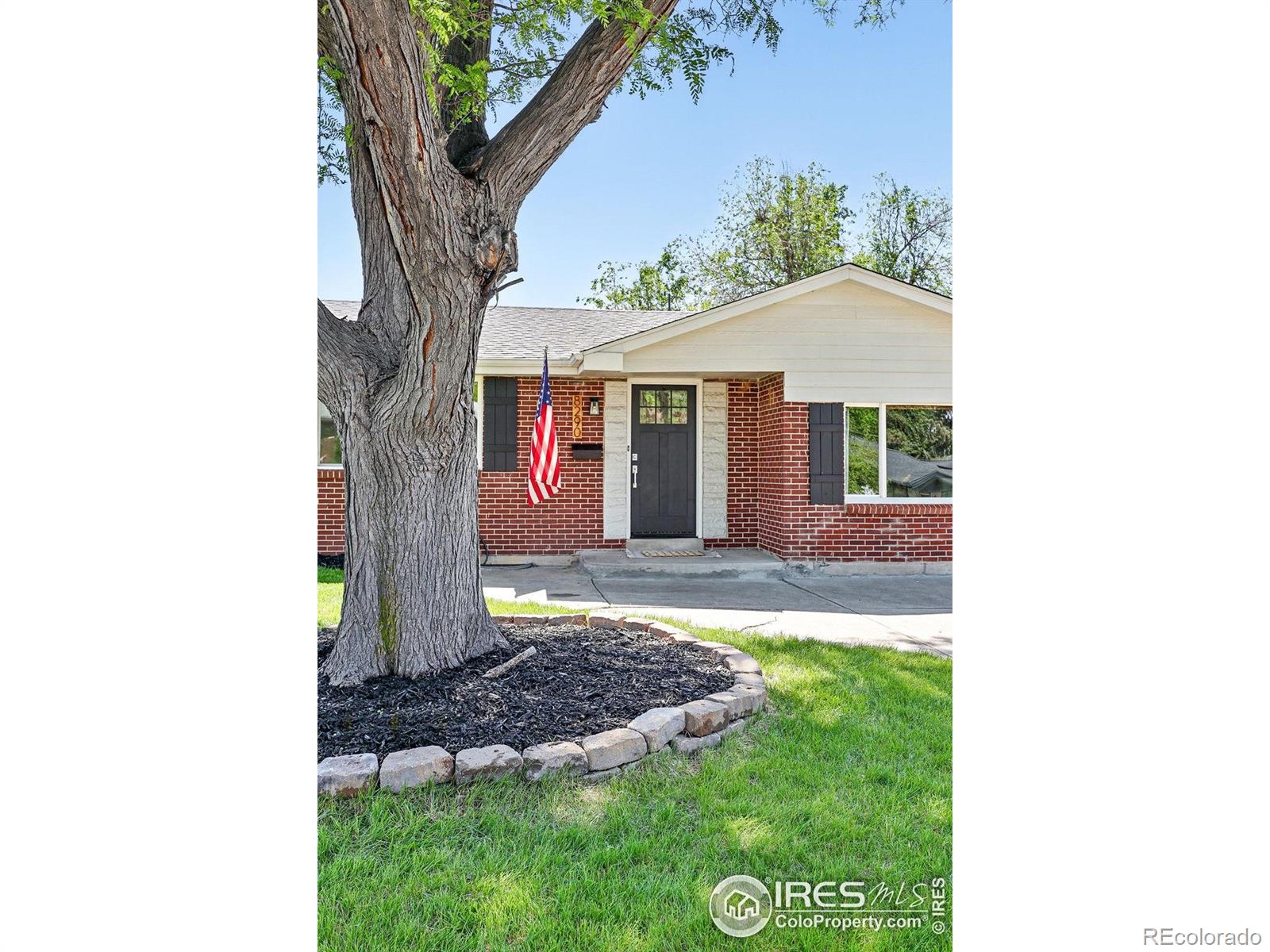 8290 Chase Way