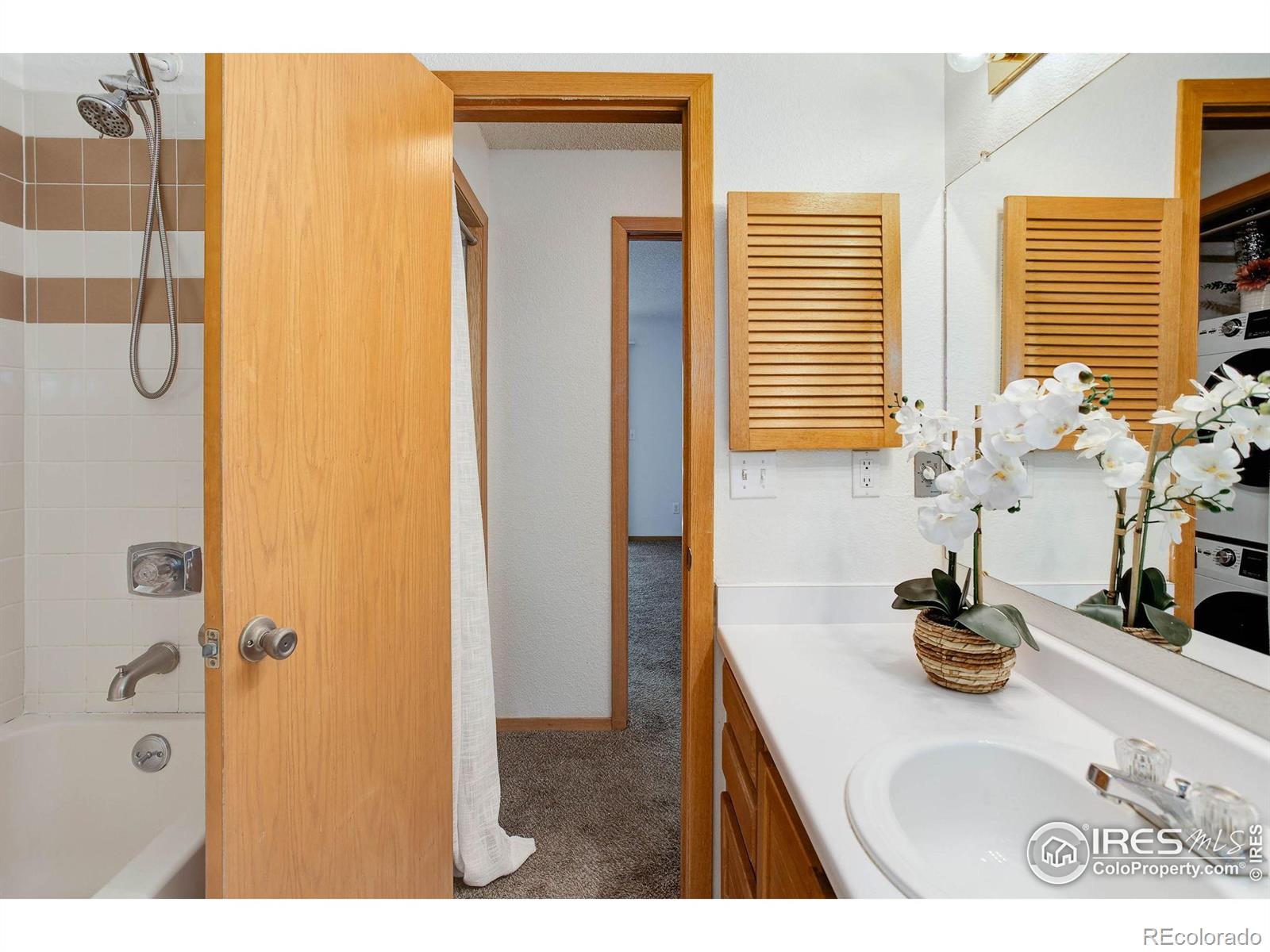 2800 Sundown Lane Unit: 109