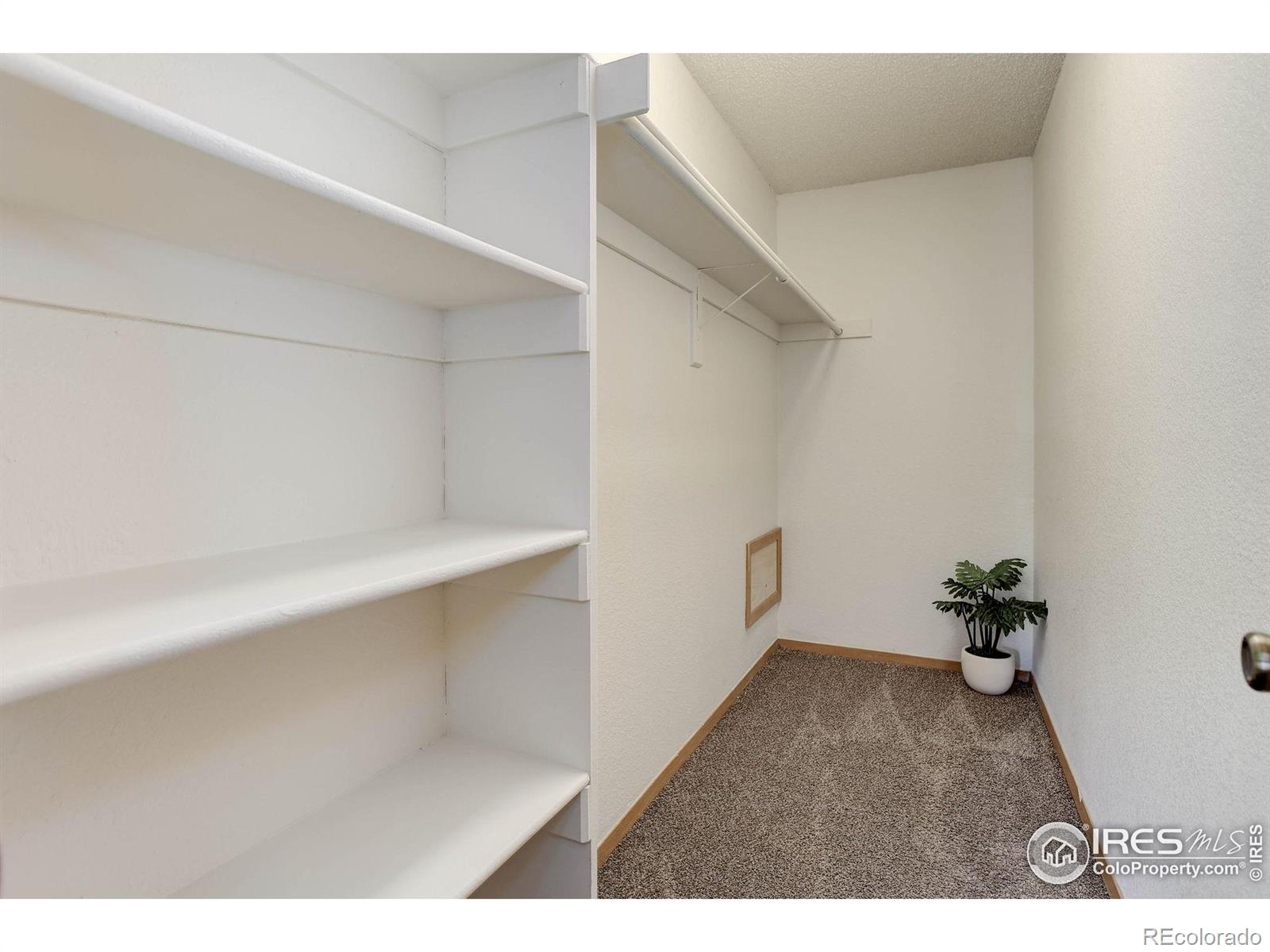 2800 Sundown Lane Unit: 109