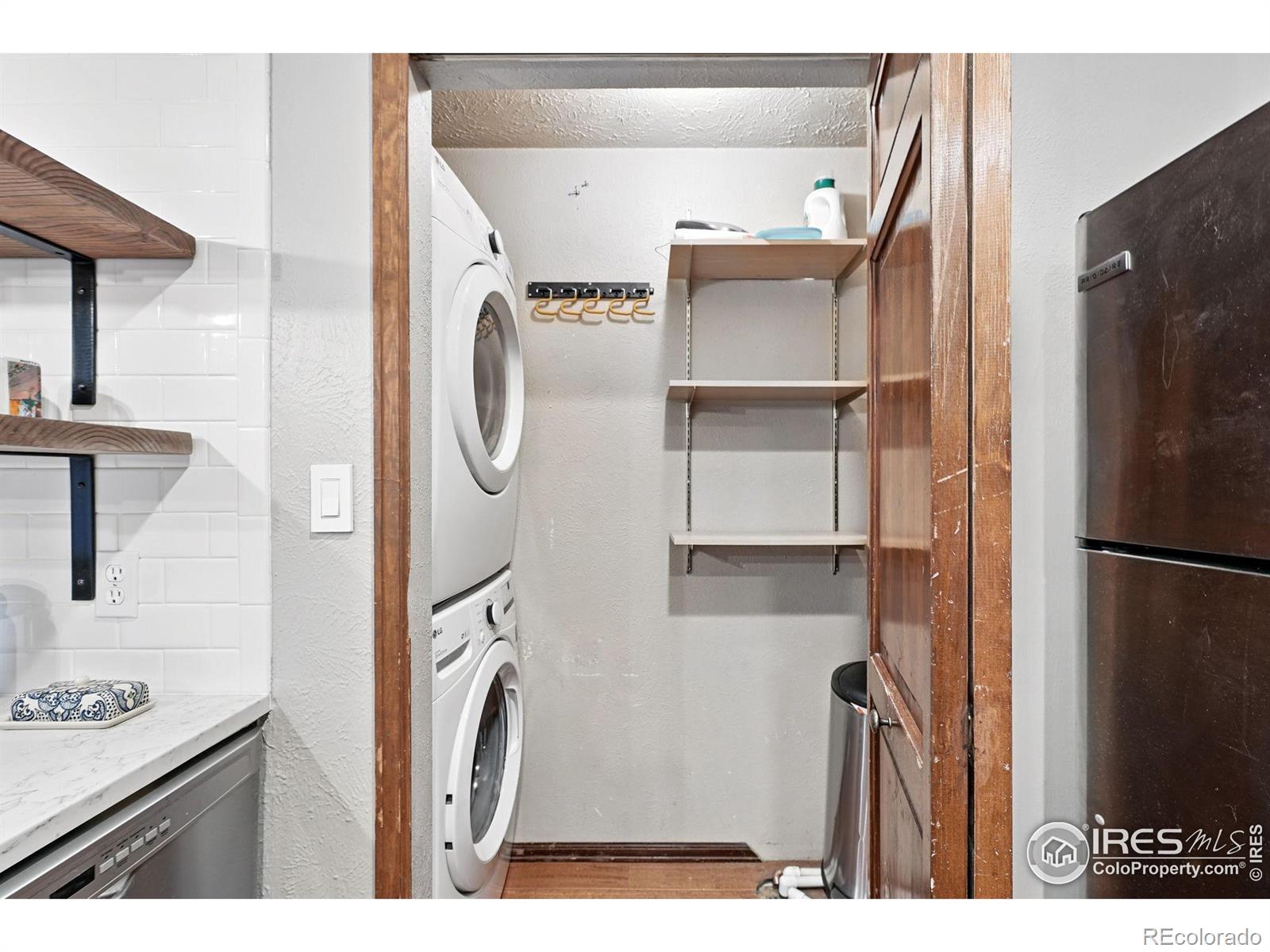 3255 34th Street Unit: 42