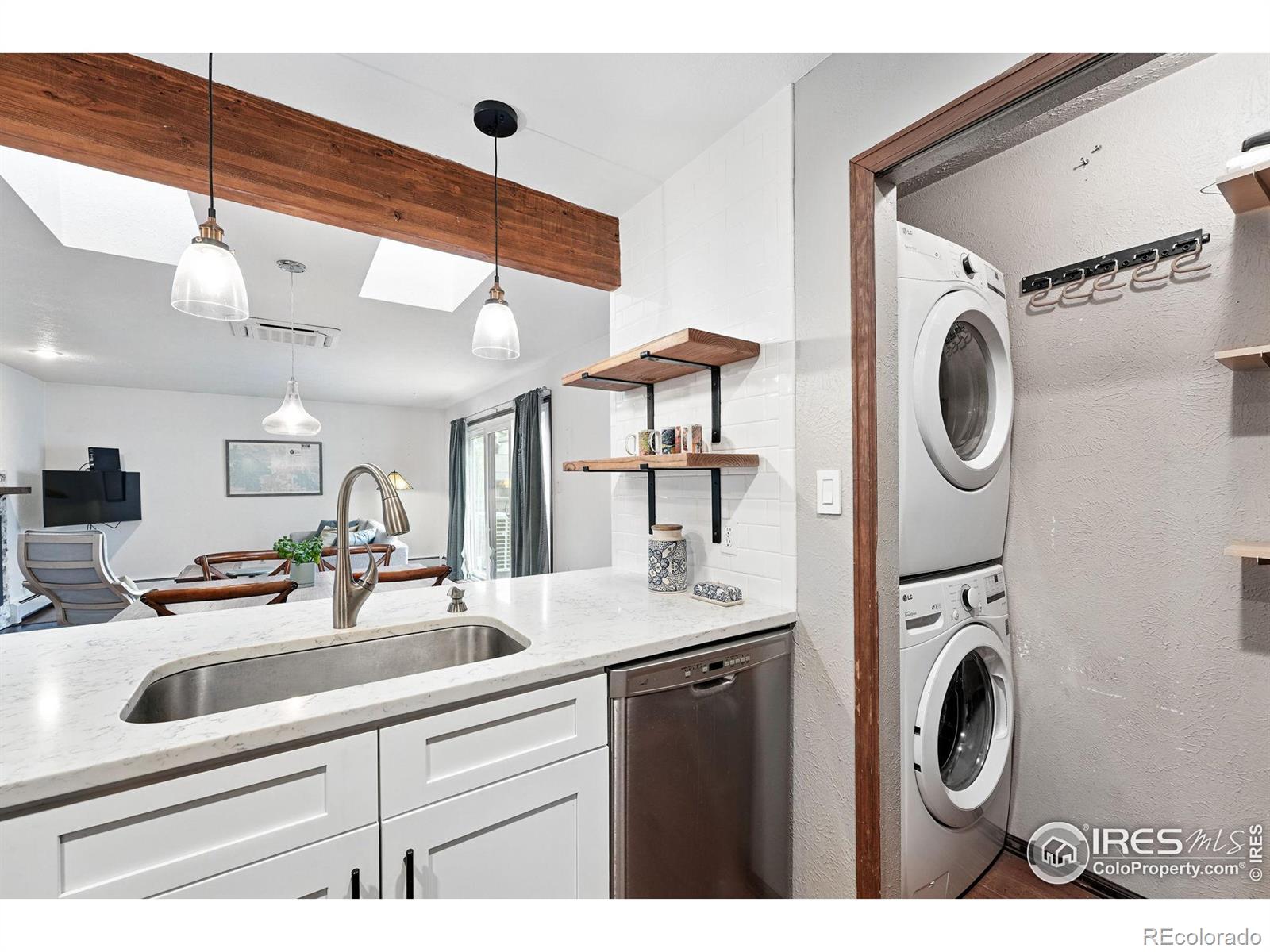 3255 34th Street Unit: 42