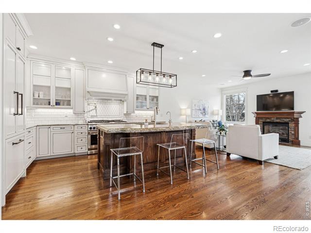 3835 Norwood Court