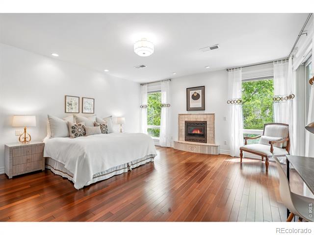 3835 Norwood Court