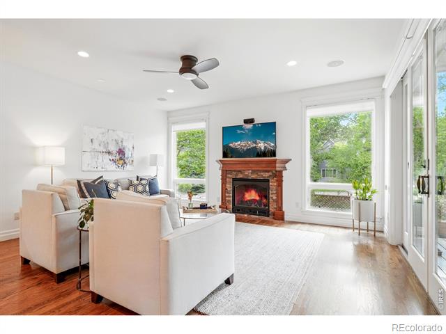 3835 Norwood Court