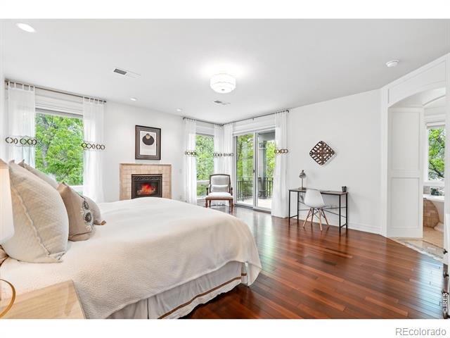 3835 Norwood Court