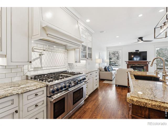 3835 Norwood Court