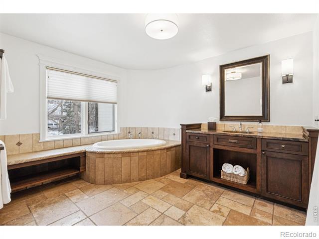 3835 Norwood Court