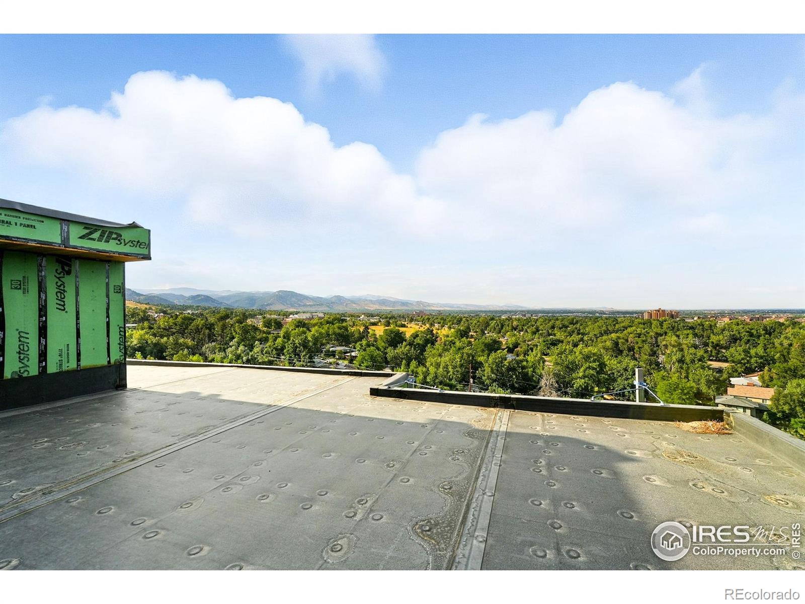 2955 Stanford Avenue