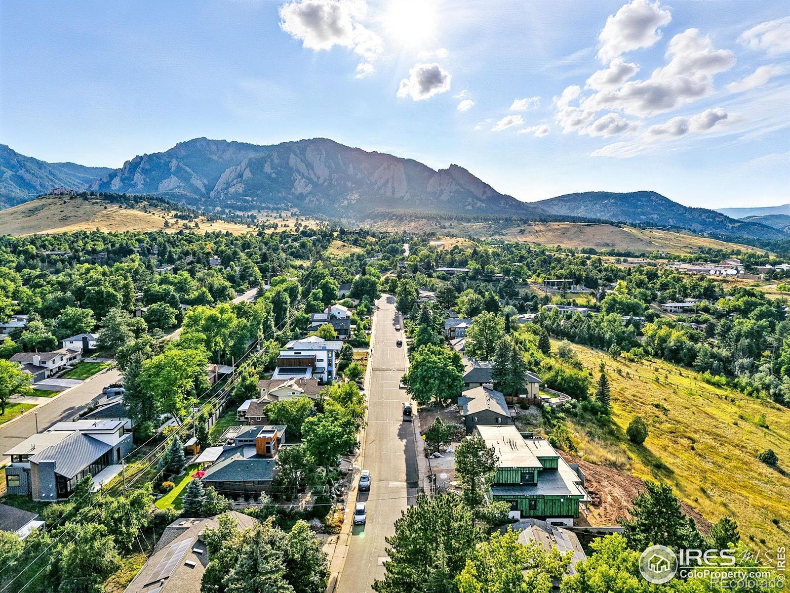 2955 Stanford Avenue