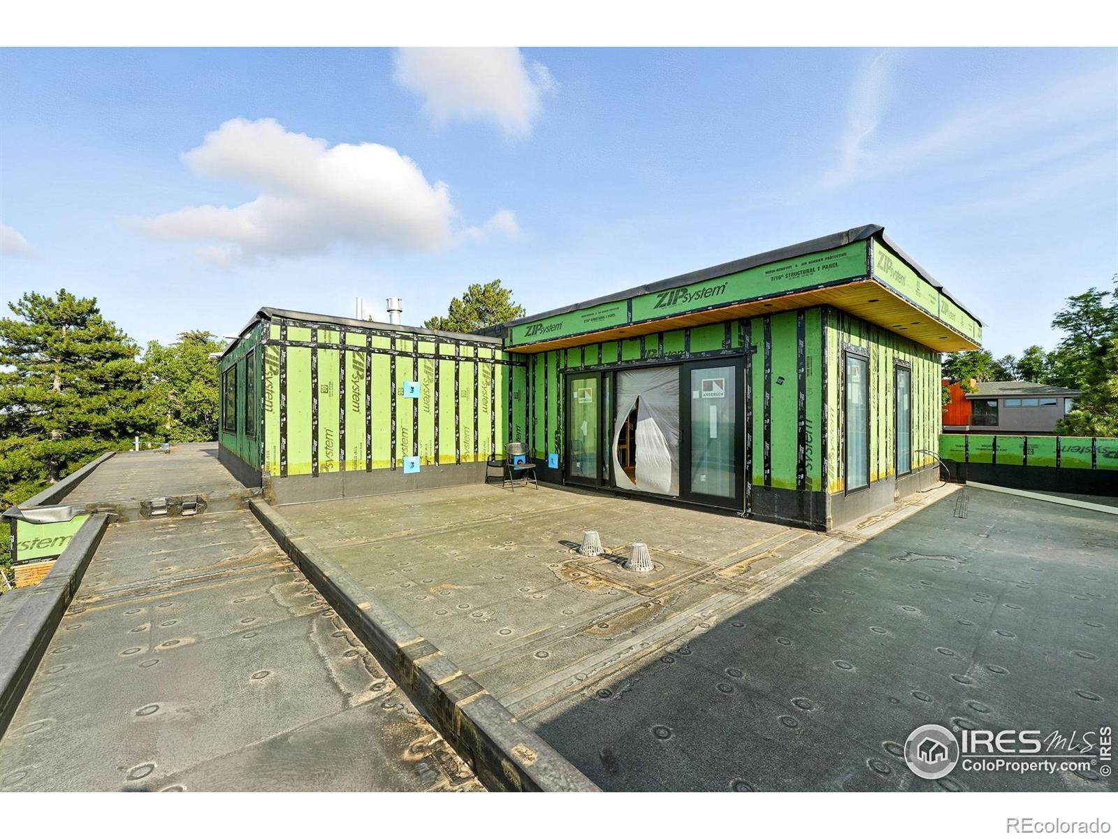 2955 Stanford Avenue