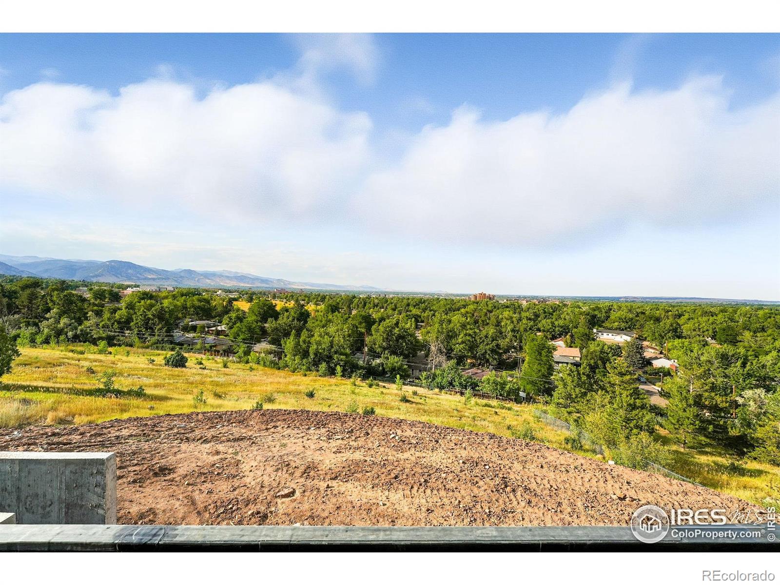 2955 Stanford Avenue