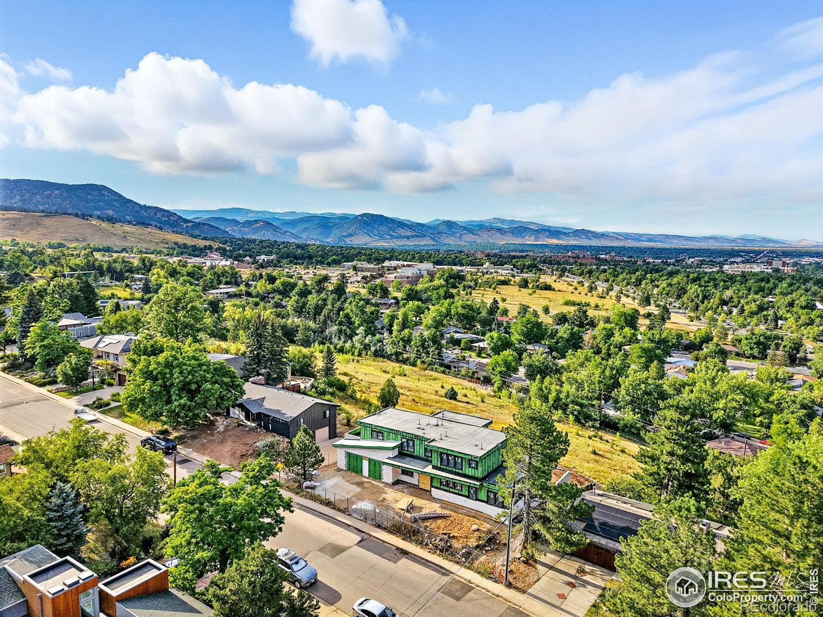 2955 Stanford Avenue