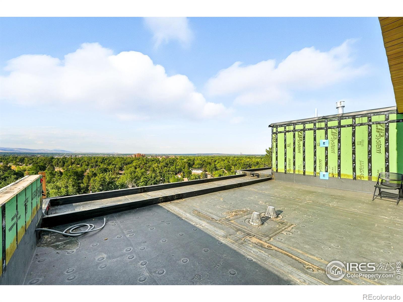 2955 Stanford Avenue