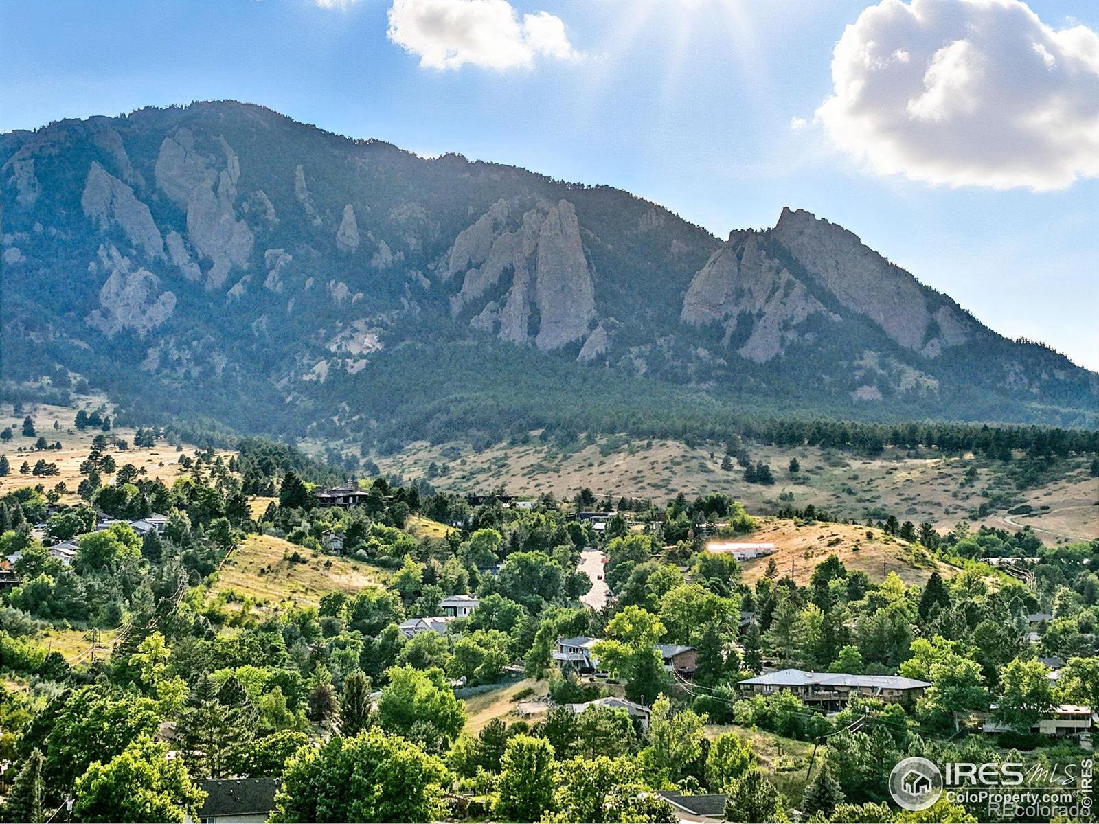 2955 Stanford Avenue