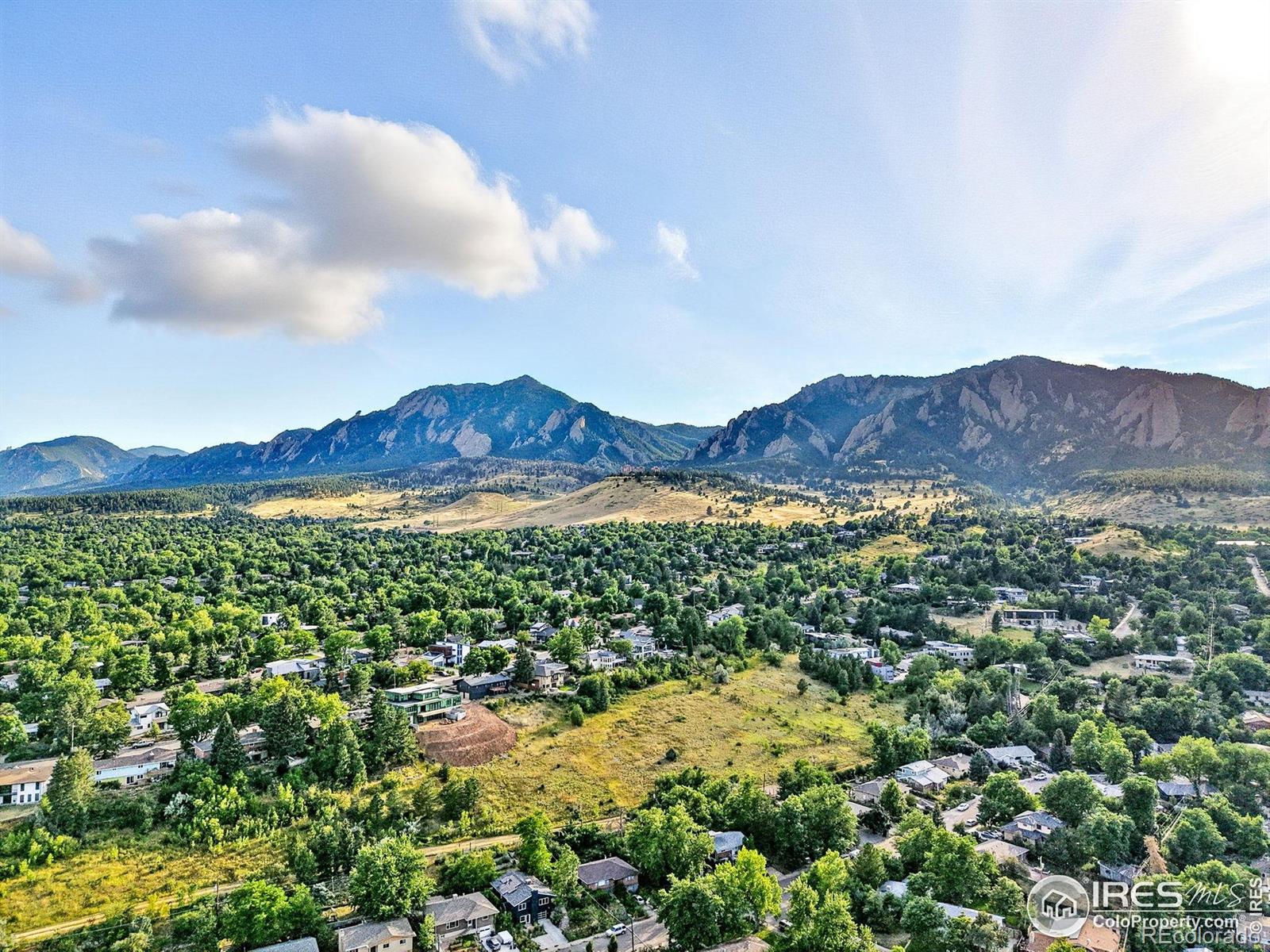 2955 Stanford Avenue