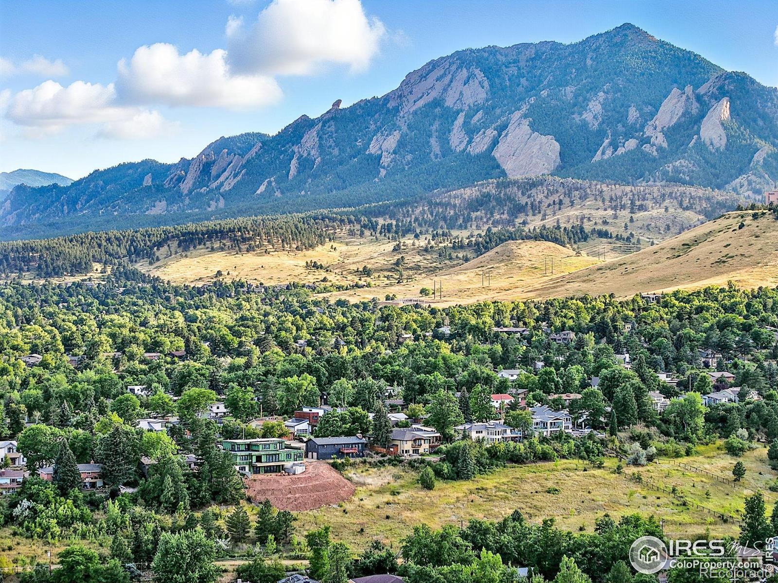 2955 Stanford Avenue