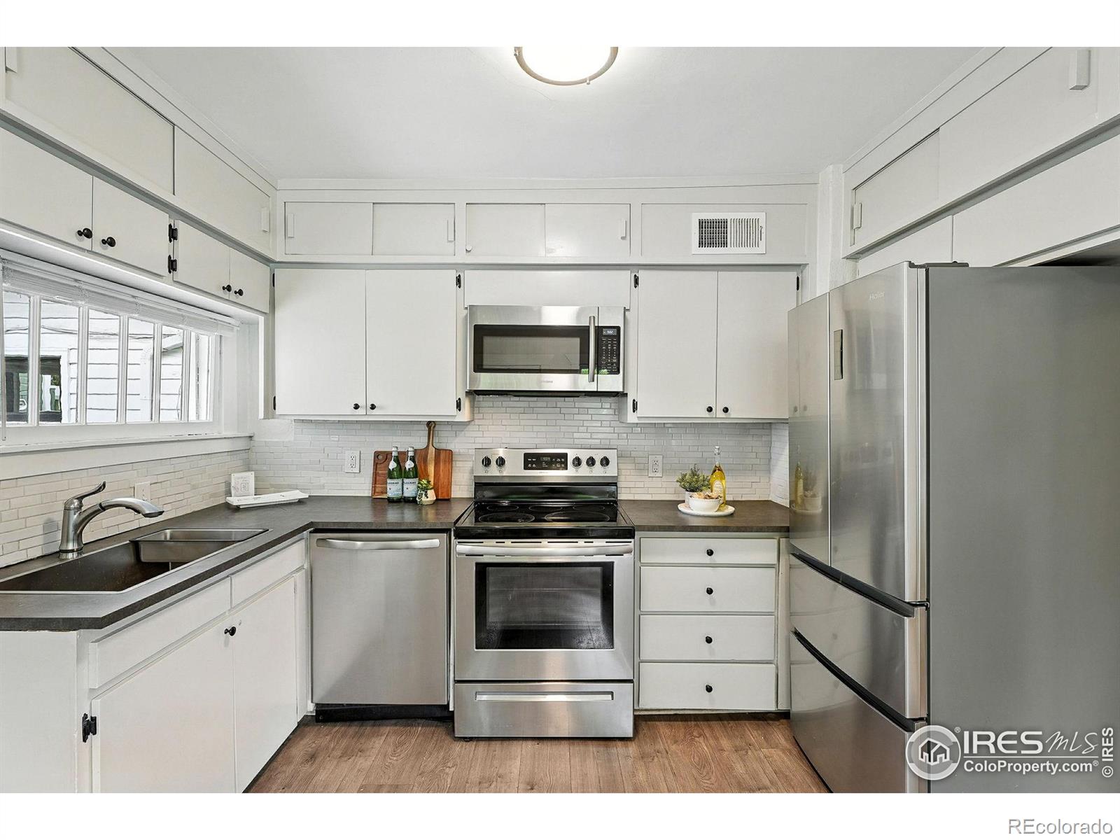2205 Walnut Street