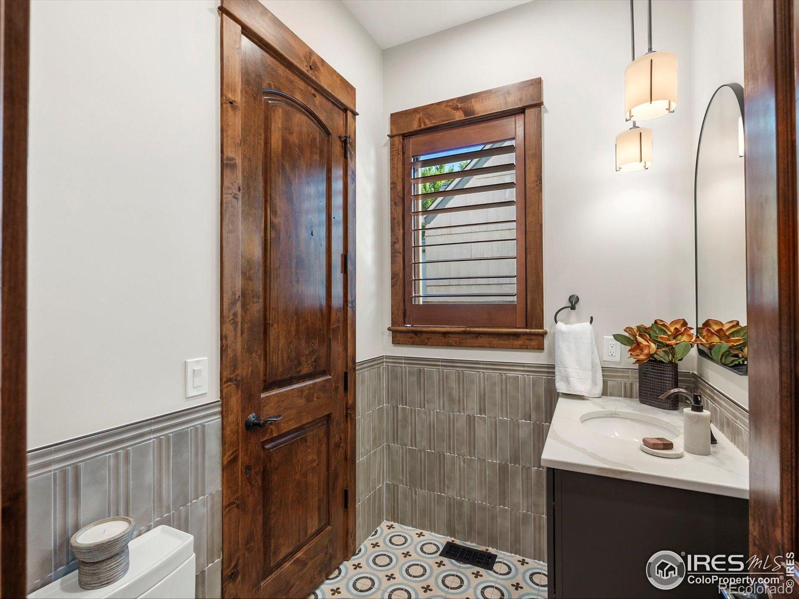 2475 S Columbine Street