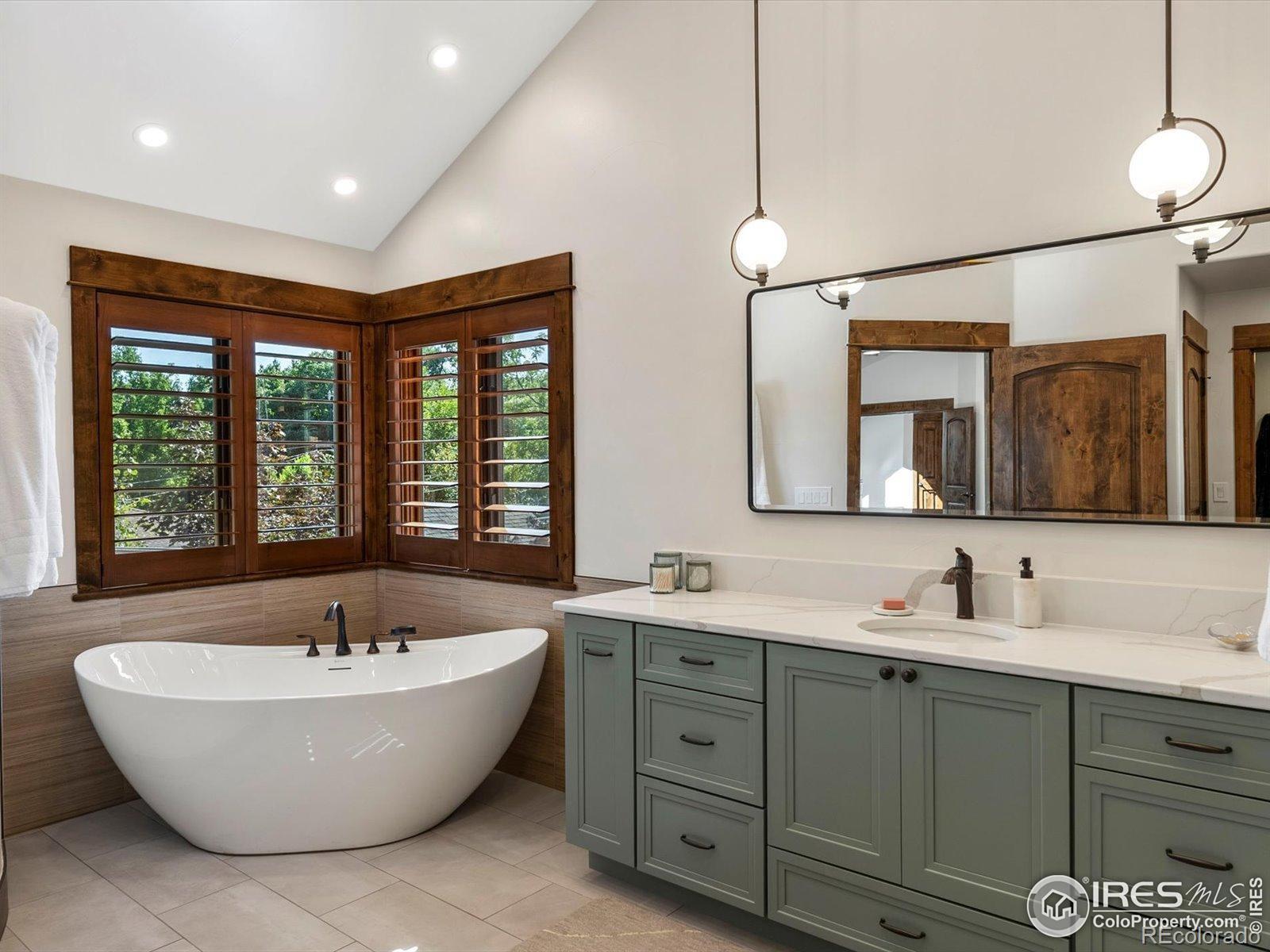 2475 S Columbine Street