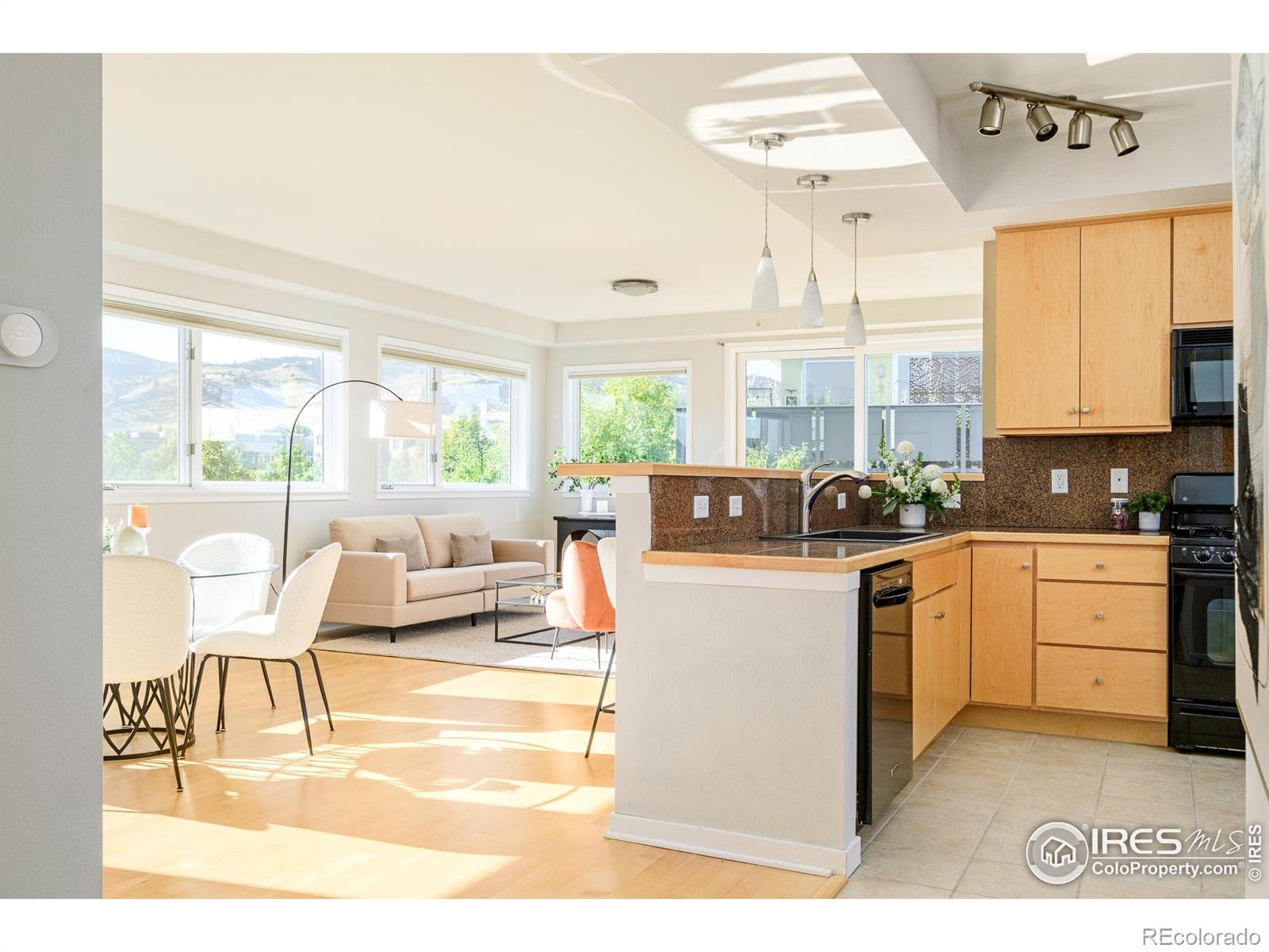 4650 Holiday Drive Unit: 301
