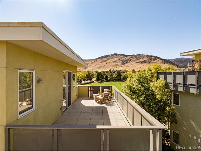 4650 Holiday Drive Unit: 301