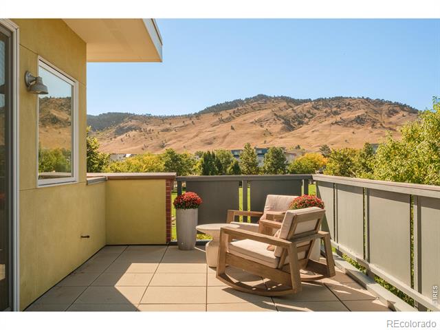 4650 Holiday Drive Unit: 301
