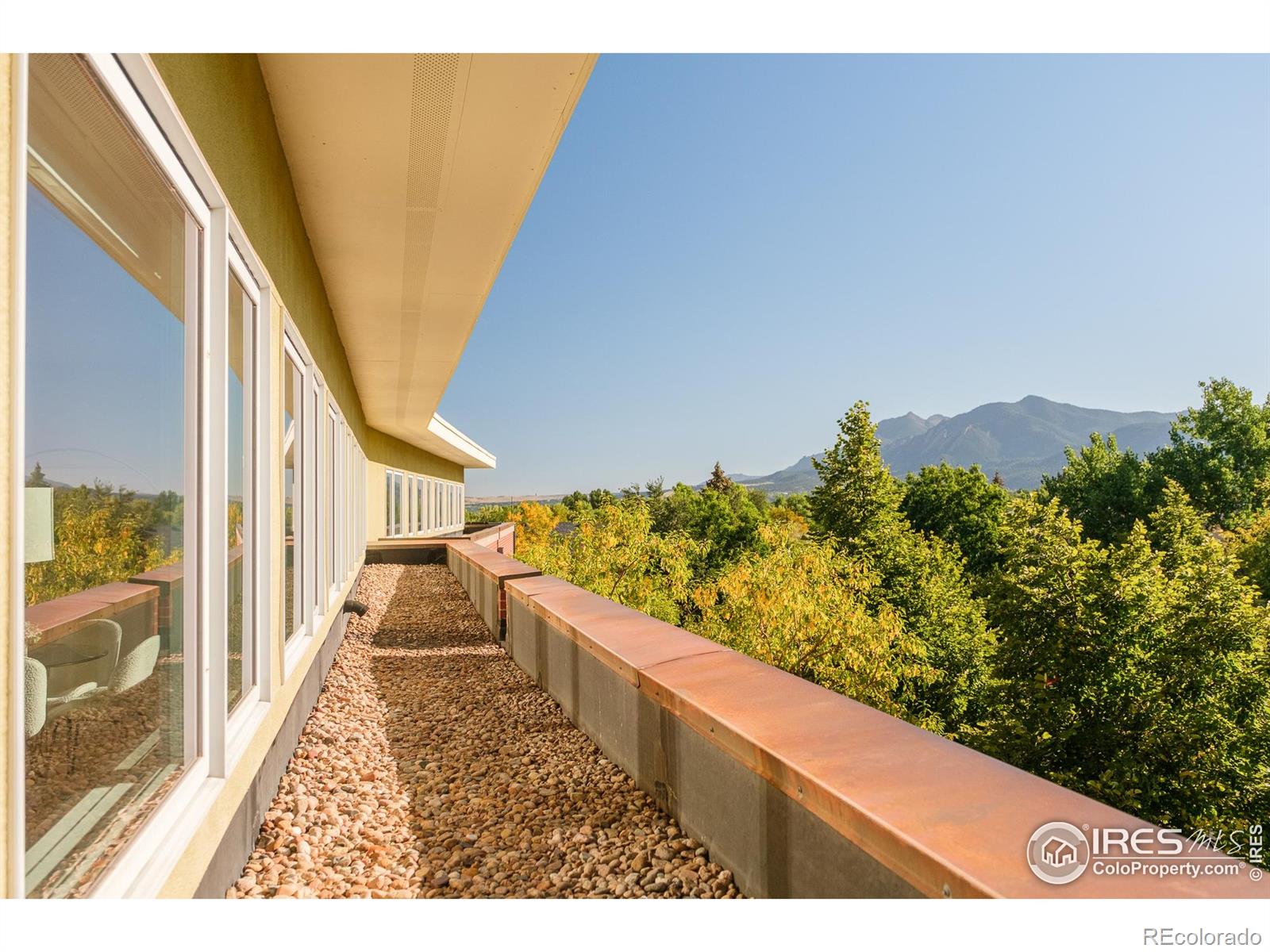 4650 Holiday Drive Unit: 301