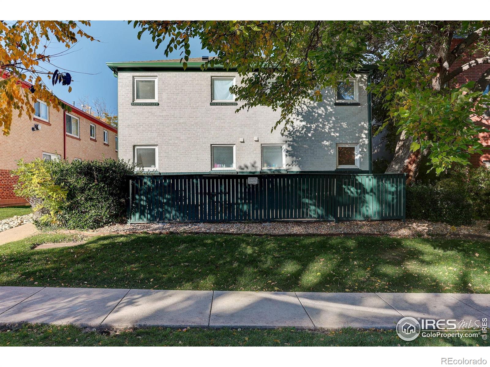 961 16th Street Unit: 2